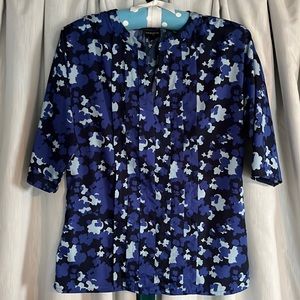 Banana Republic Size S Pleated Front V-Neck Blouse